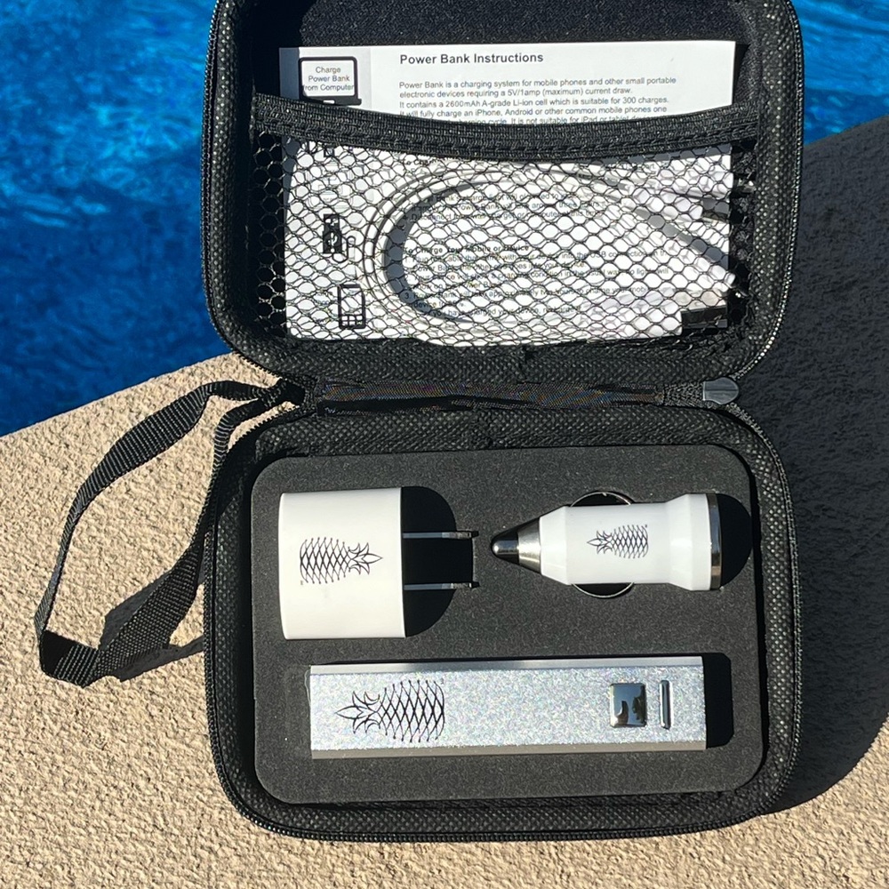 Portable Power Bank Charger - Picture 8 of 8